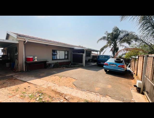 4 BEDROOM HOUSE TO LET IN BLUFF